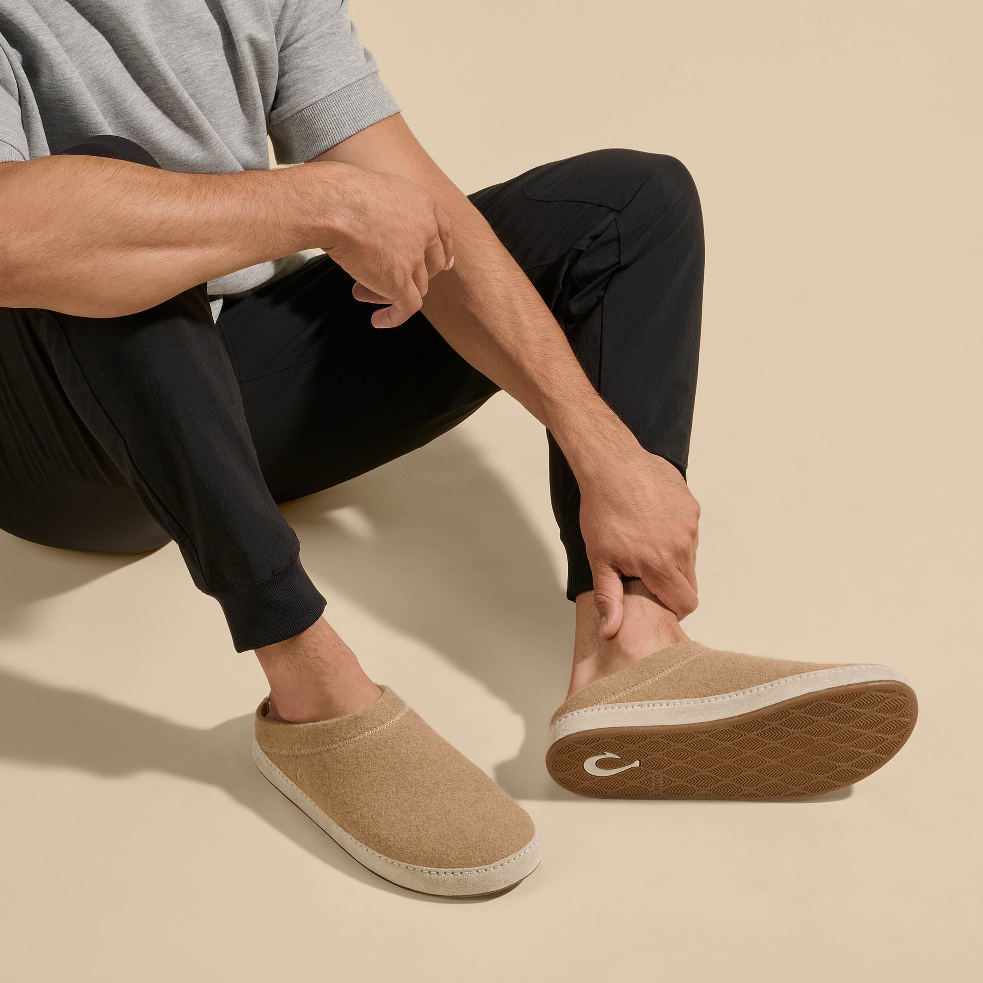 H mani Hulu Men's Wool Mule Slippers - Oatmeal - Image 5