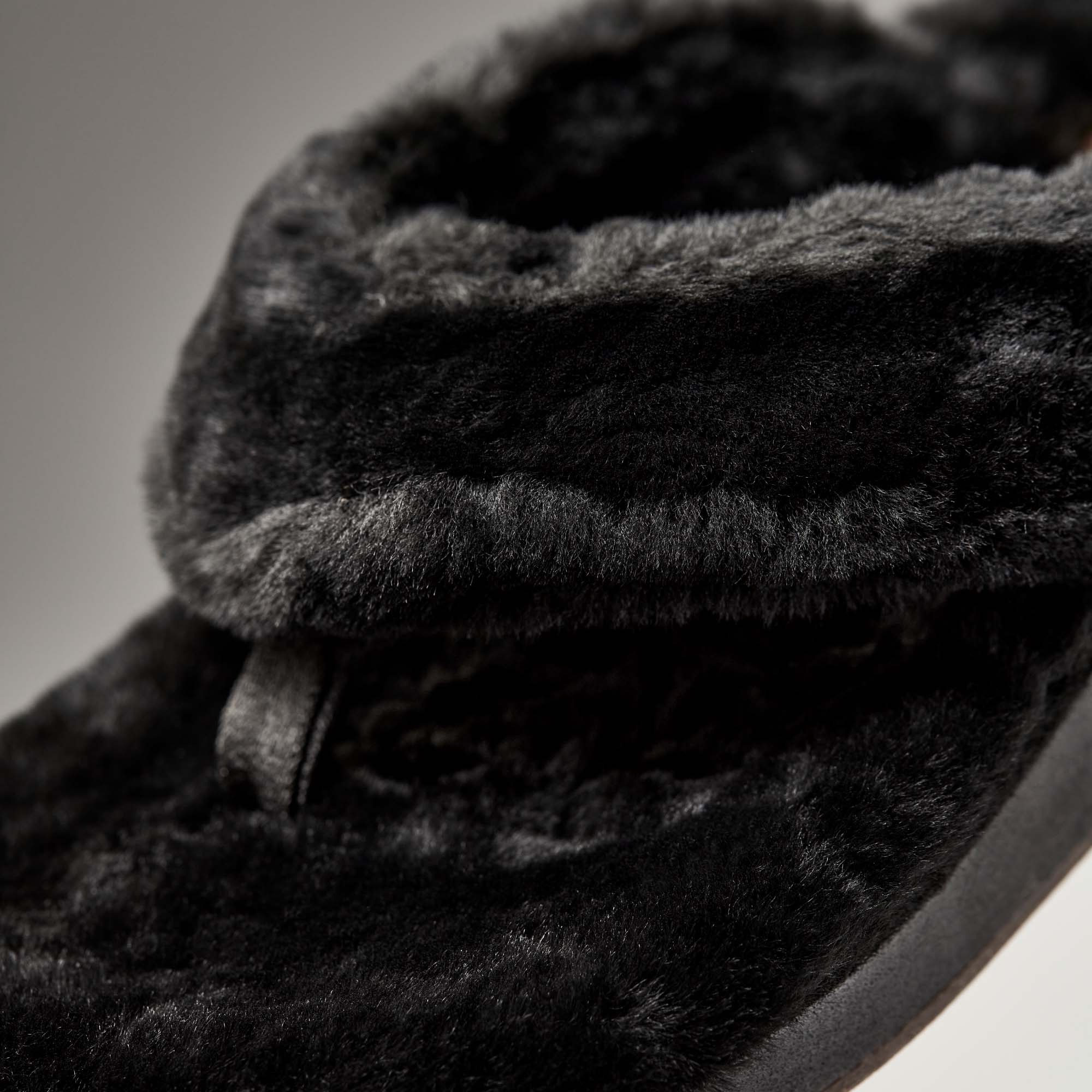 K pe'a Heu Women's Flip Flop Slippers - Black - Image 3