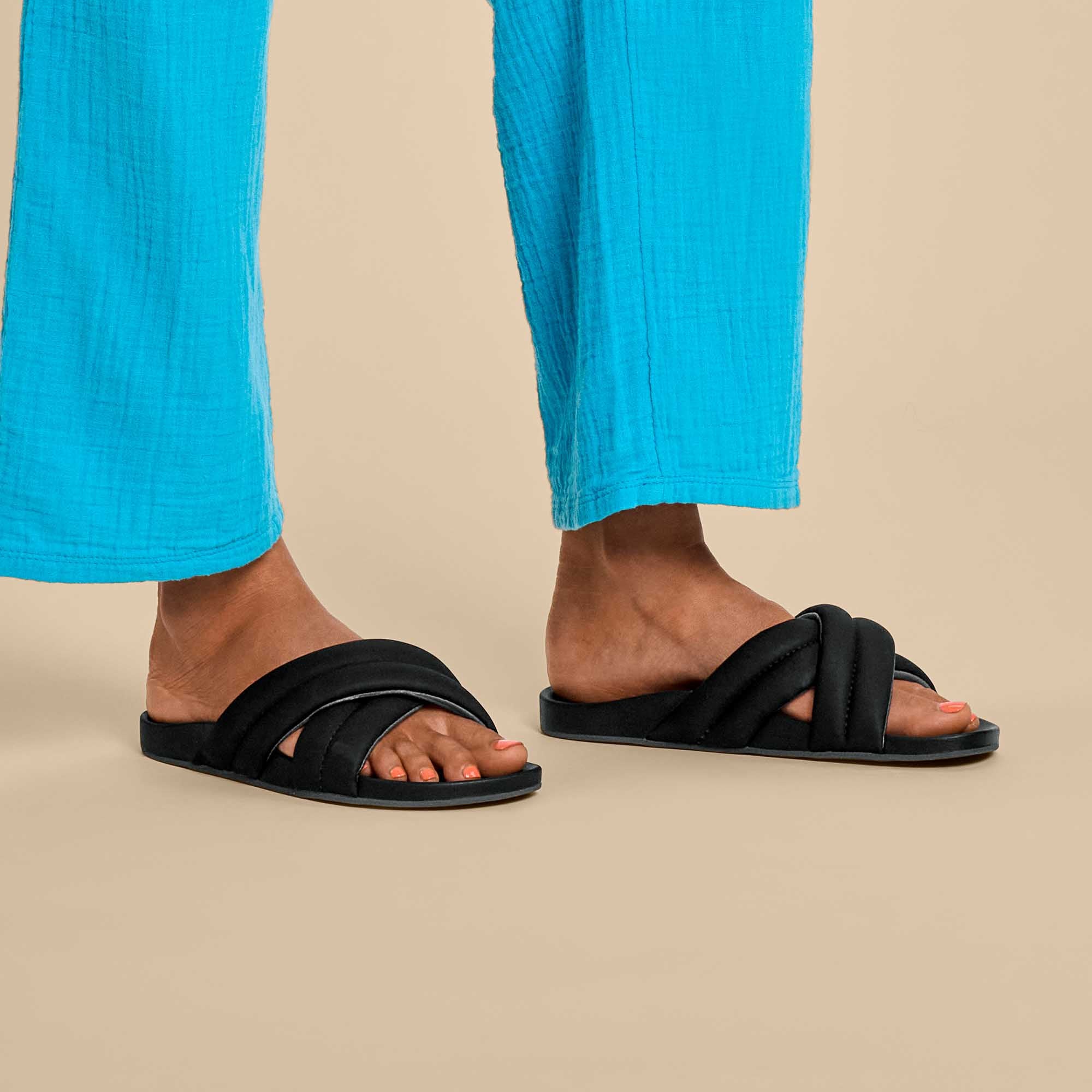 Hila Women's Beach Slide Sandals - Black - Image 2