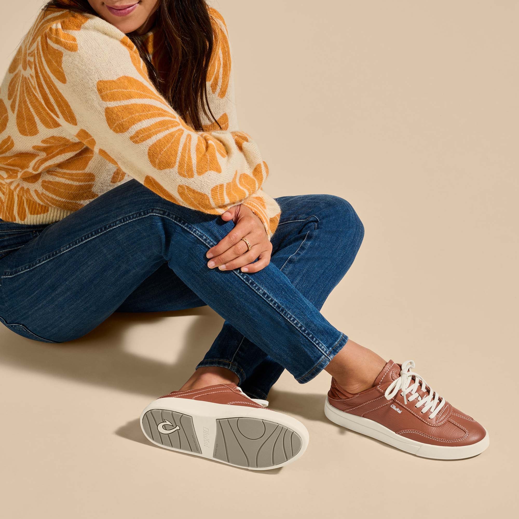 Ha 'upu Women's Leather Sneakers - Fox - Image 4