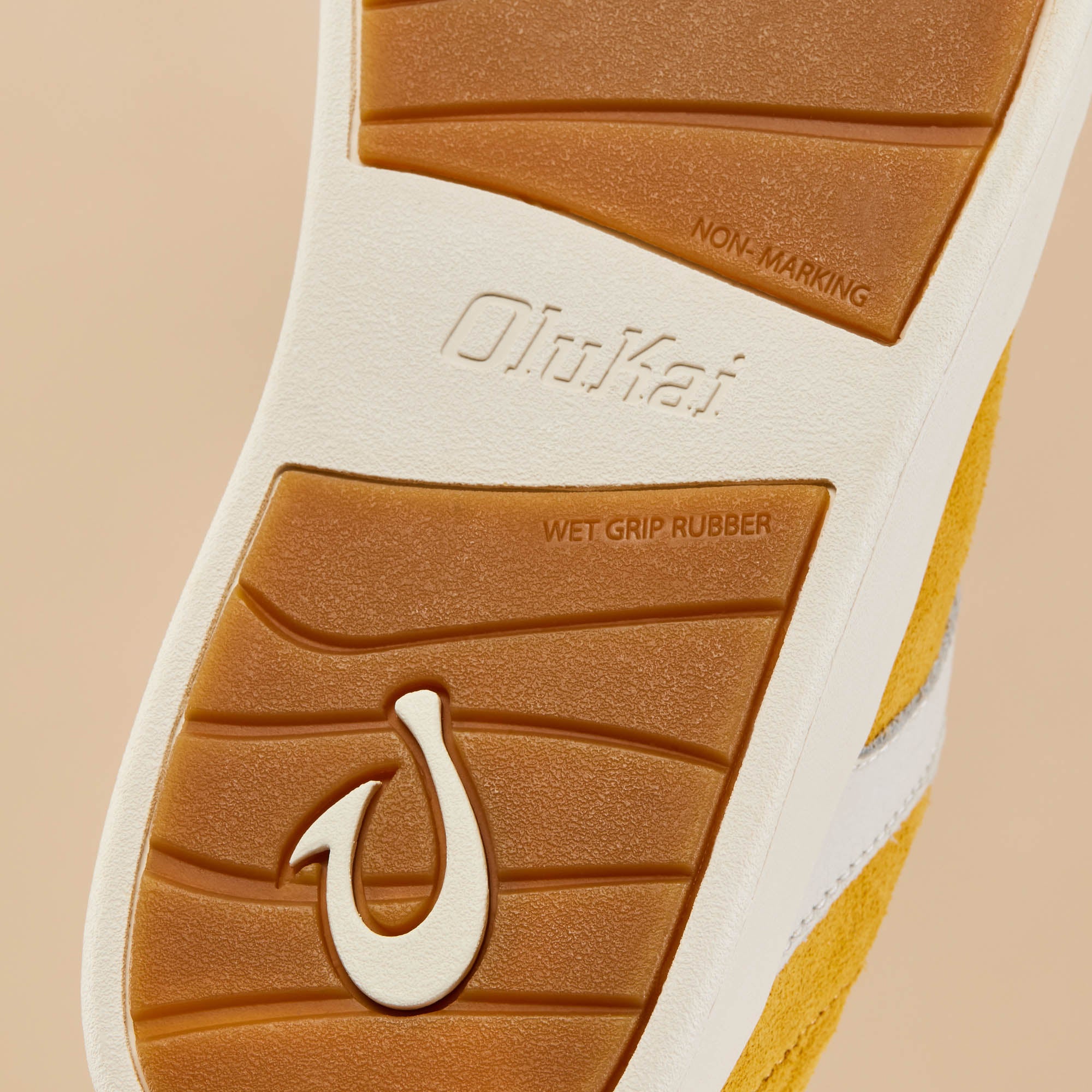 Ha 'upu Women's Leather Sneakers - Mustard / Off White - Image 8