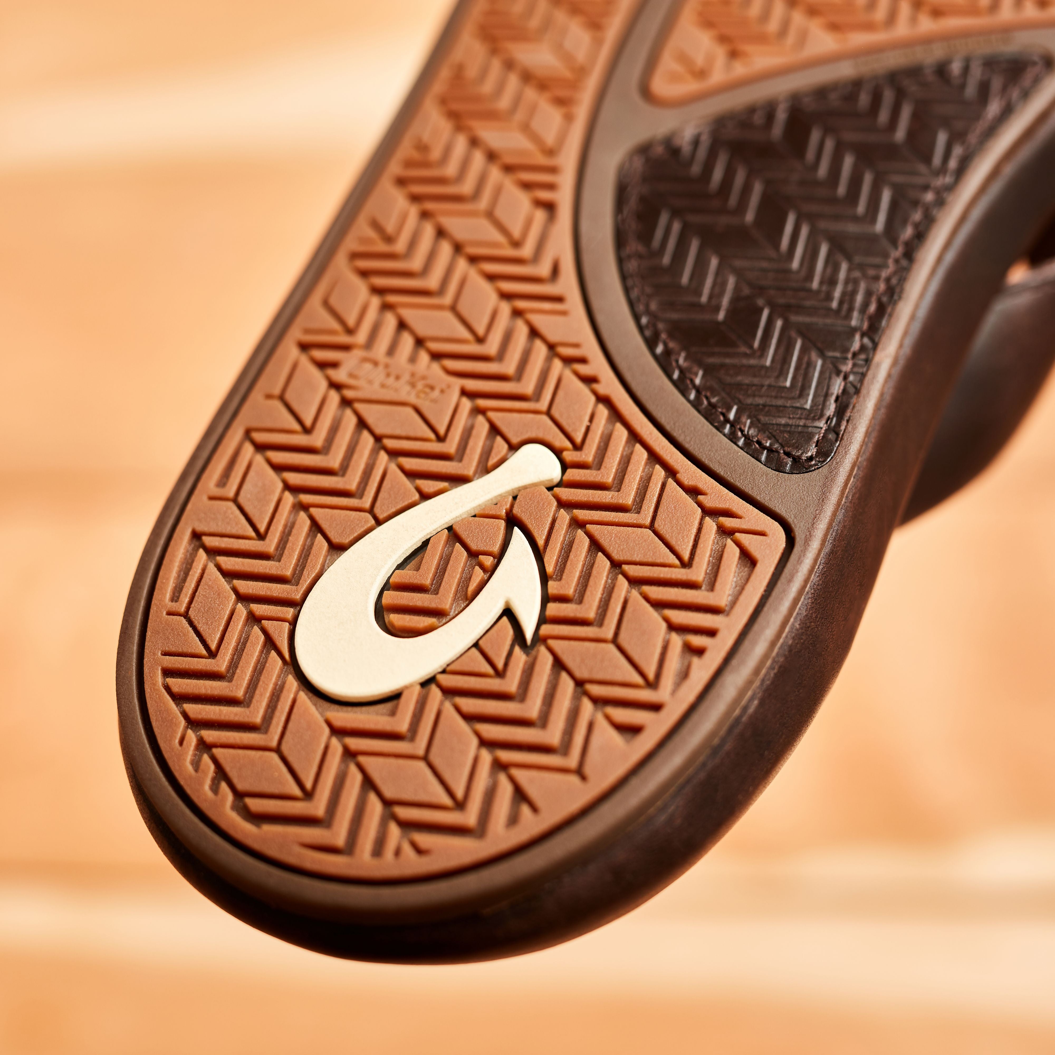 'Ilikai Men's Leather Beach Sandals - Dark Wood - Image 8