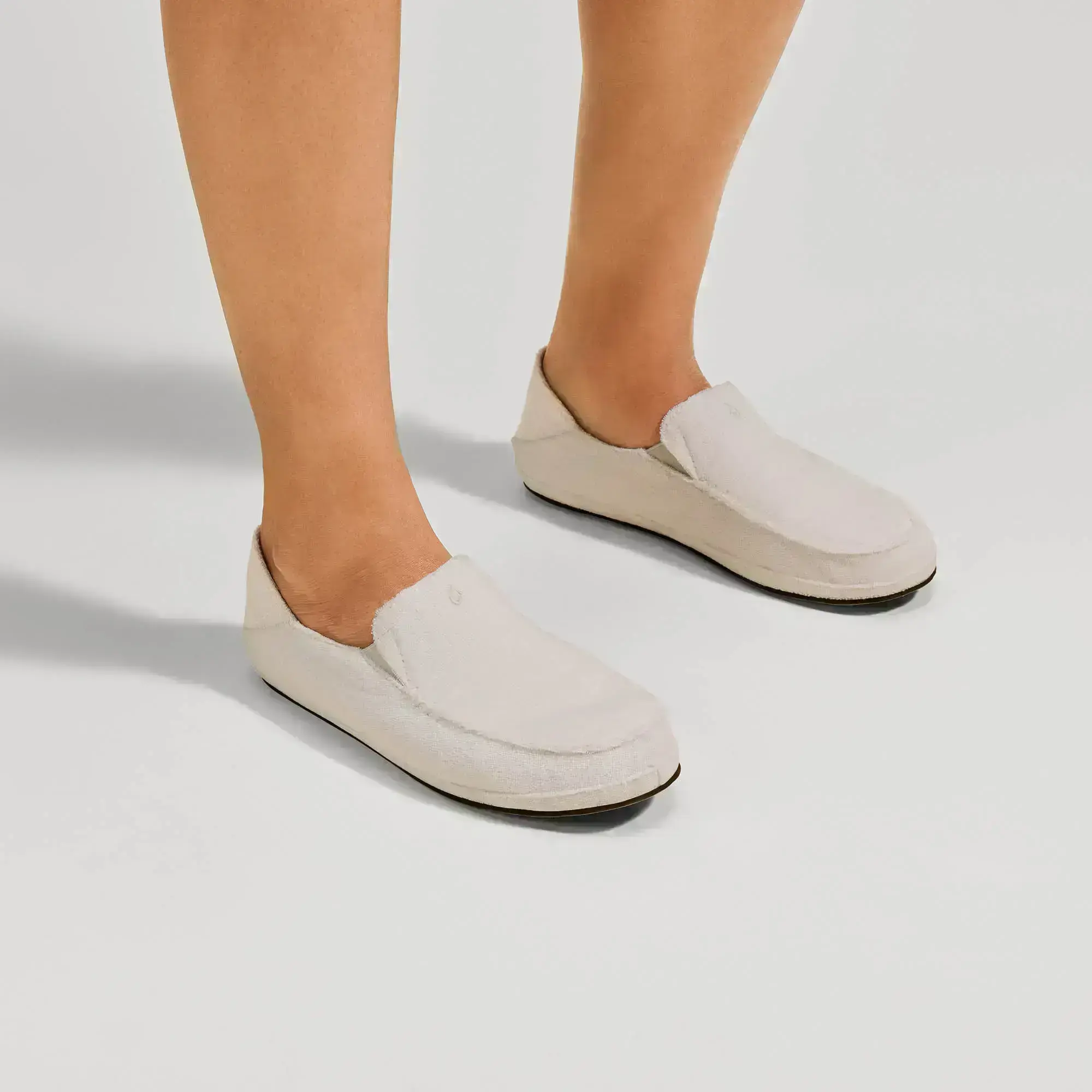 Nohea Hulu - Bone / Bone<br> C OluKai - Image 2