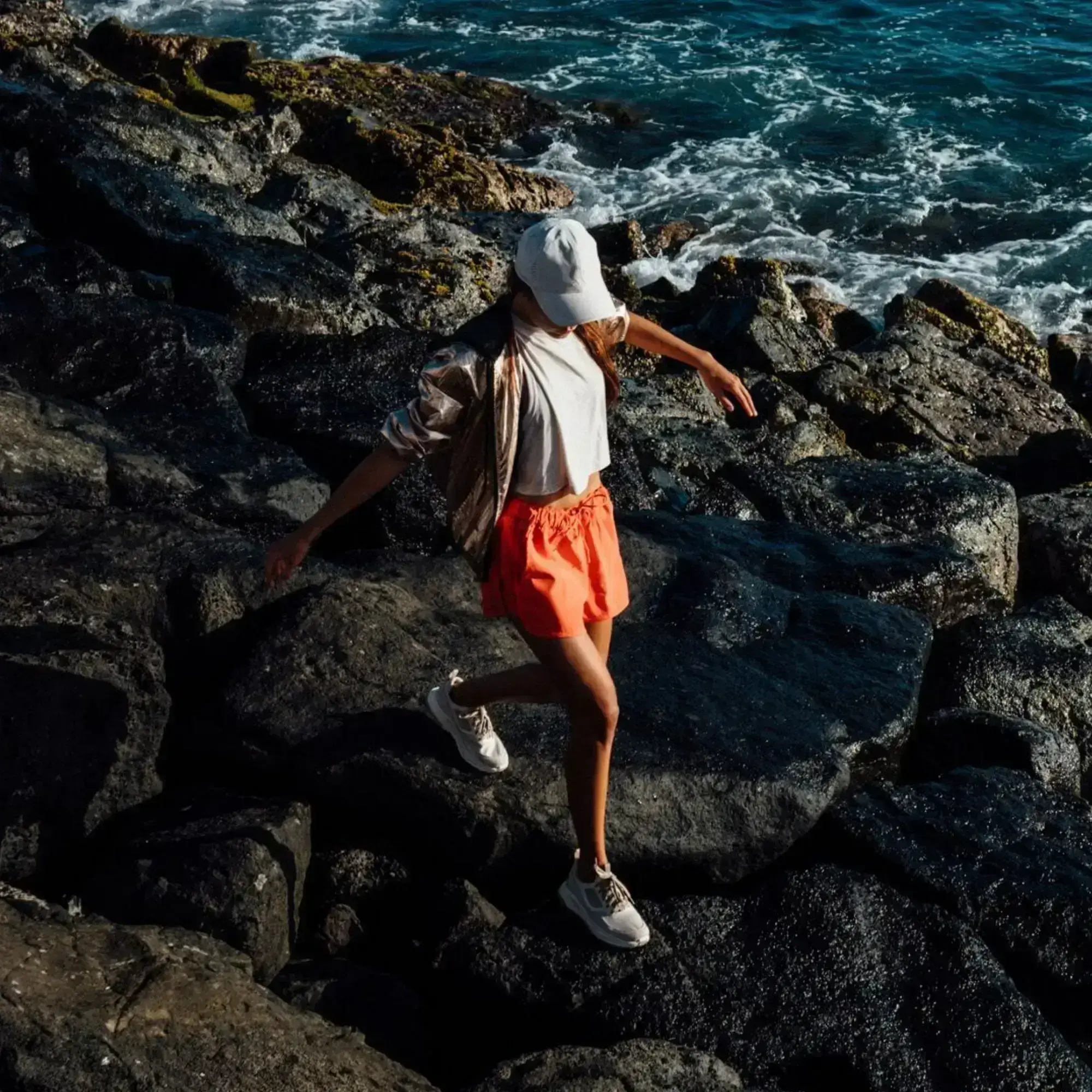 Makiki - White Sand / Tapa<br> C OluKai - Image 5